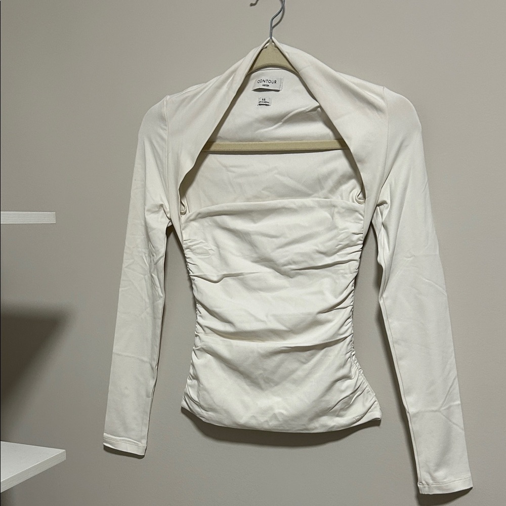 Aritzia Contour Flourish Long Sleeve